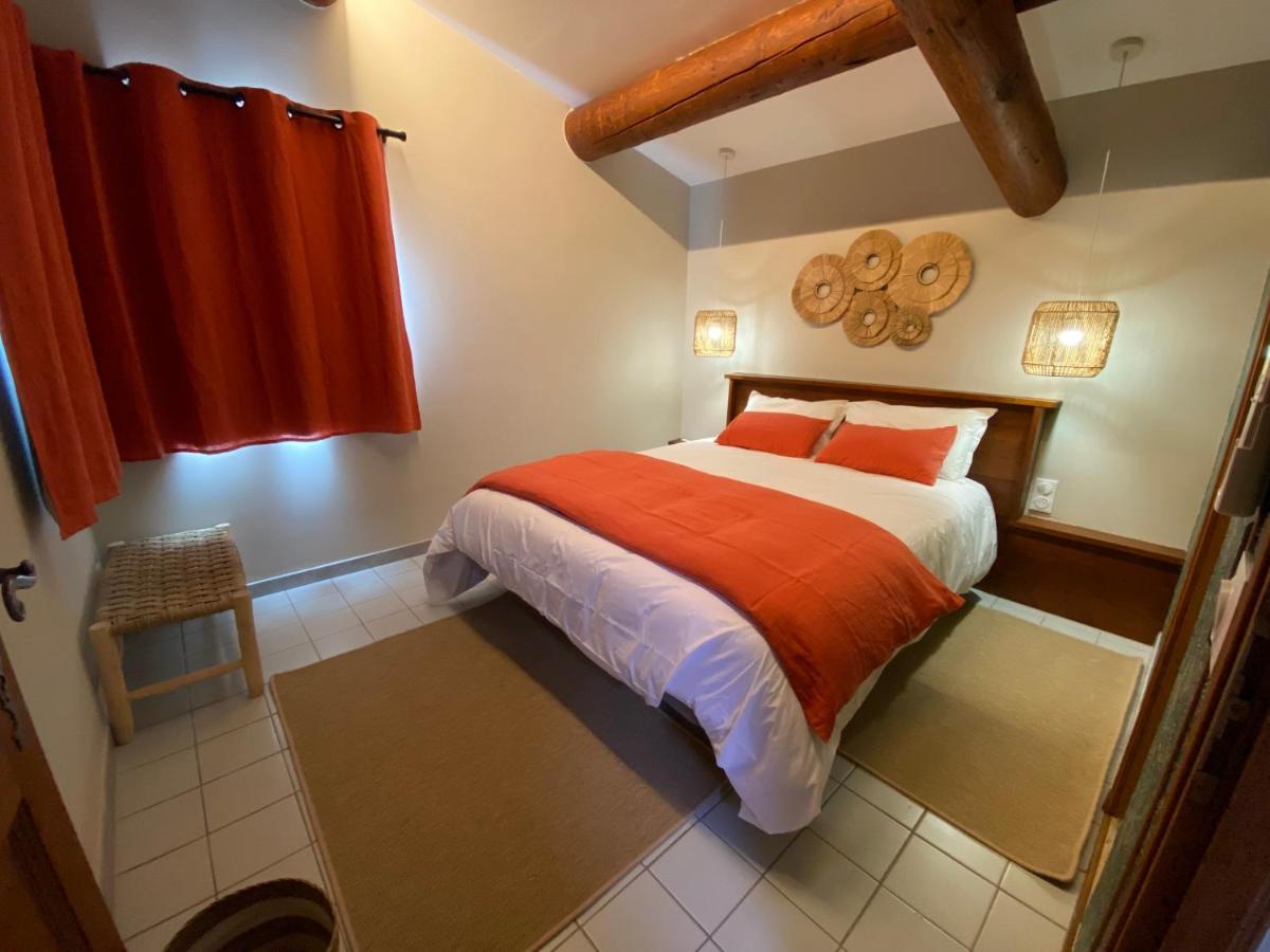 Drome Provencale Maison Familiale Calme Dans Village Valreas Luaran gambar