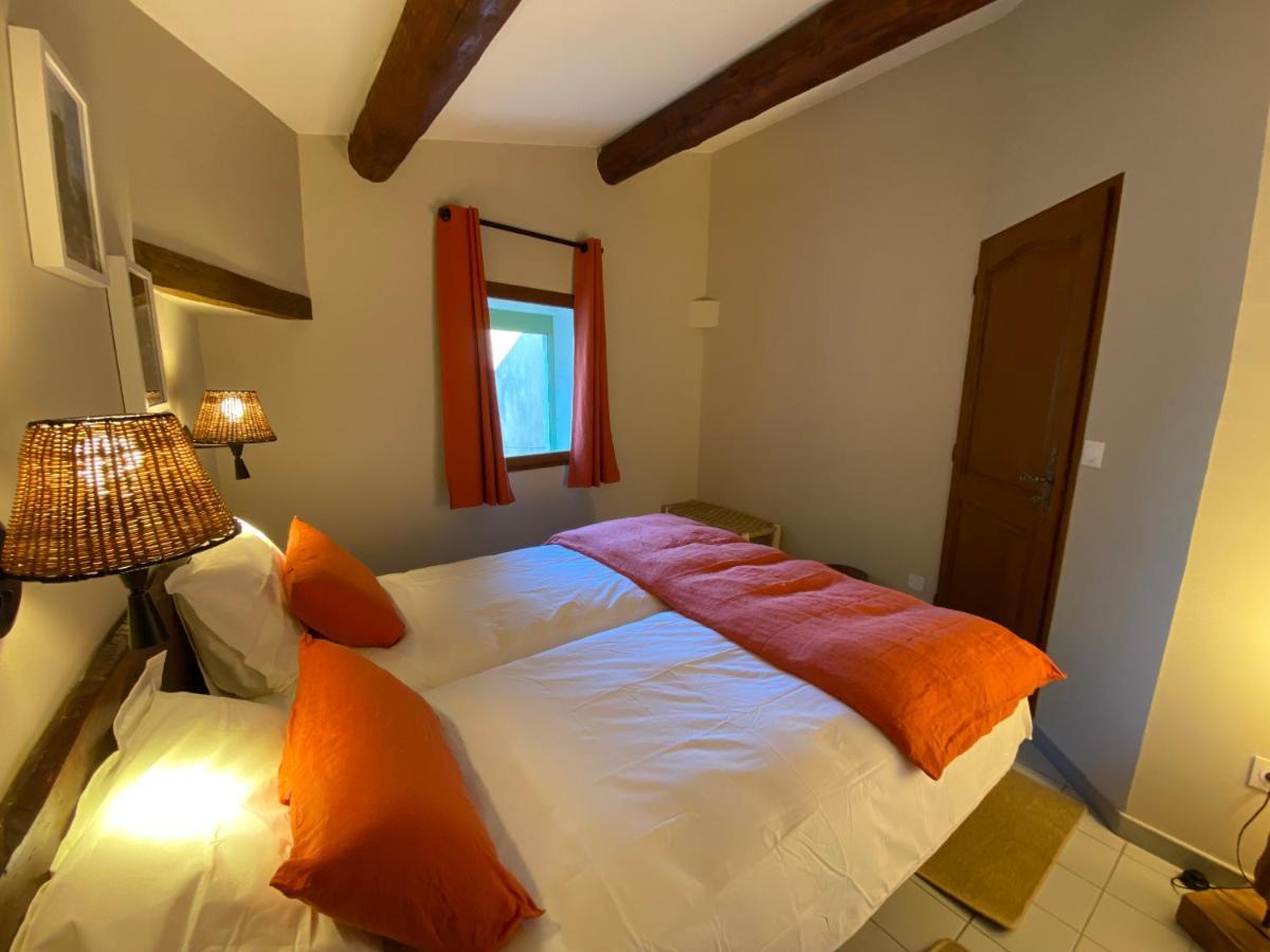 Drome Provencale Maison Familiale Calme Dans Village Valreas Luaran gambar