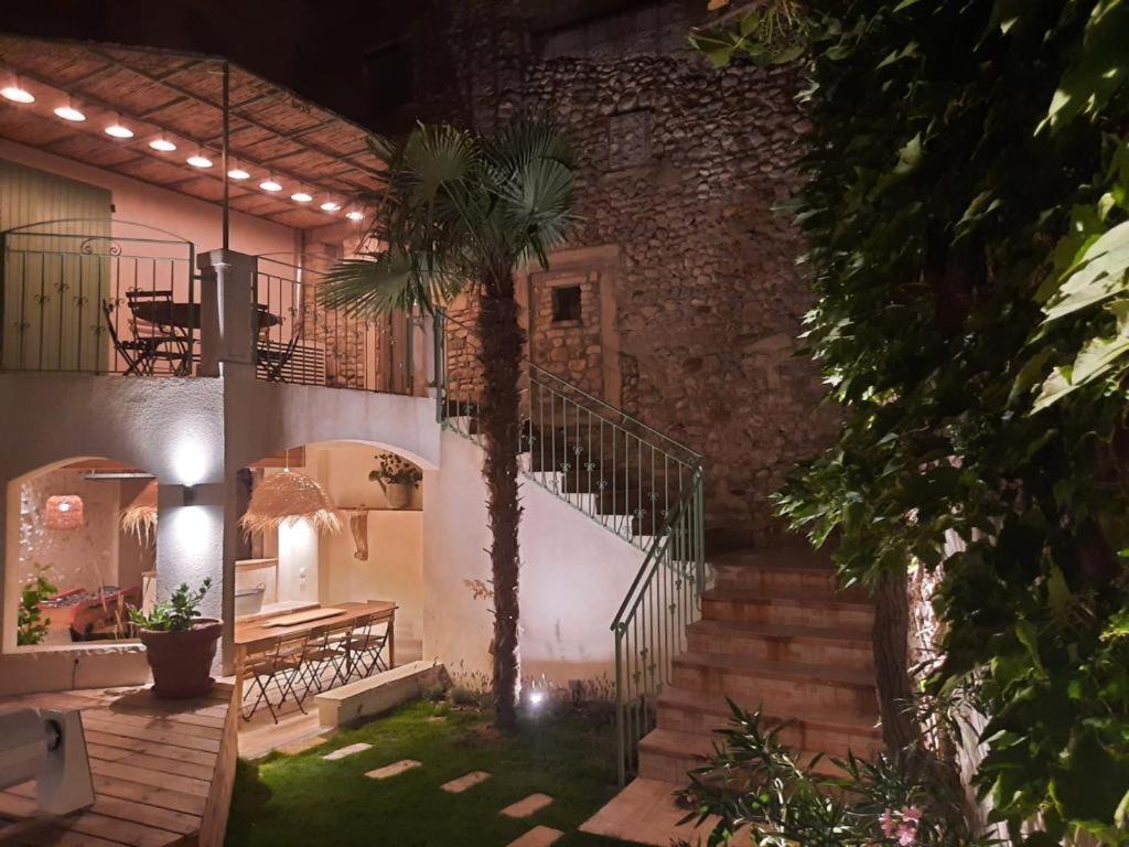 Drome Provencale Maison Familiale Calme Dans Village Valreas Luaran gambar