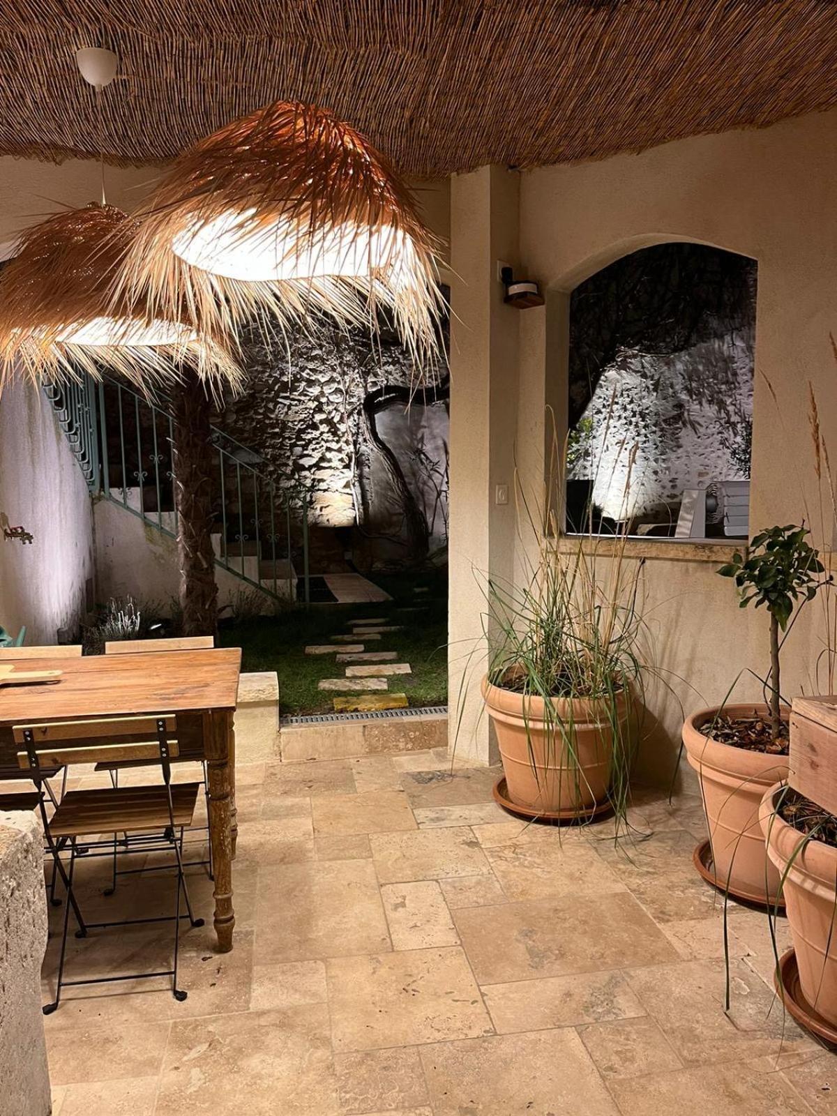 Drome Provencale Maison Familiale Calme Dans Village Valreas Luaran gambar