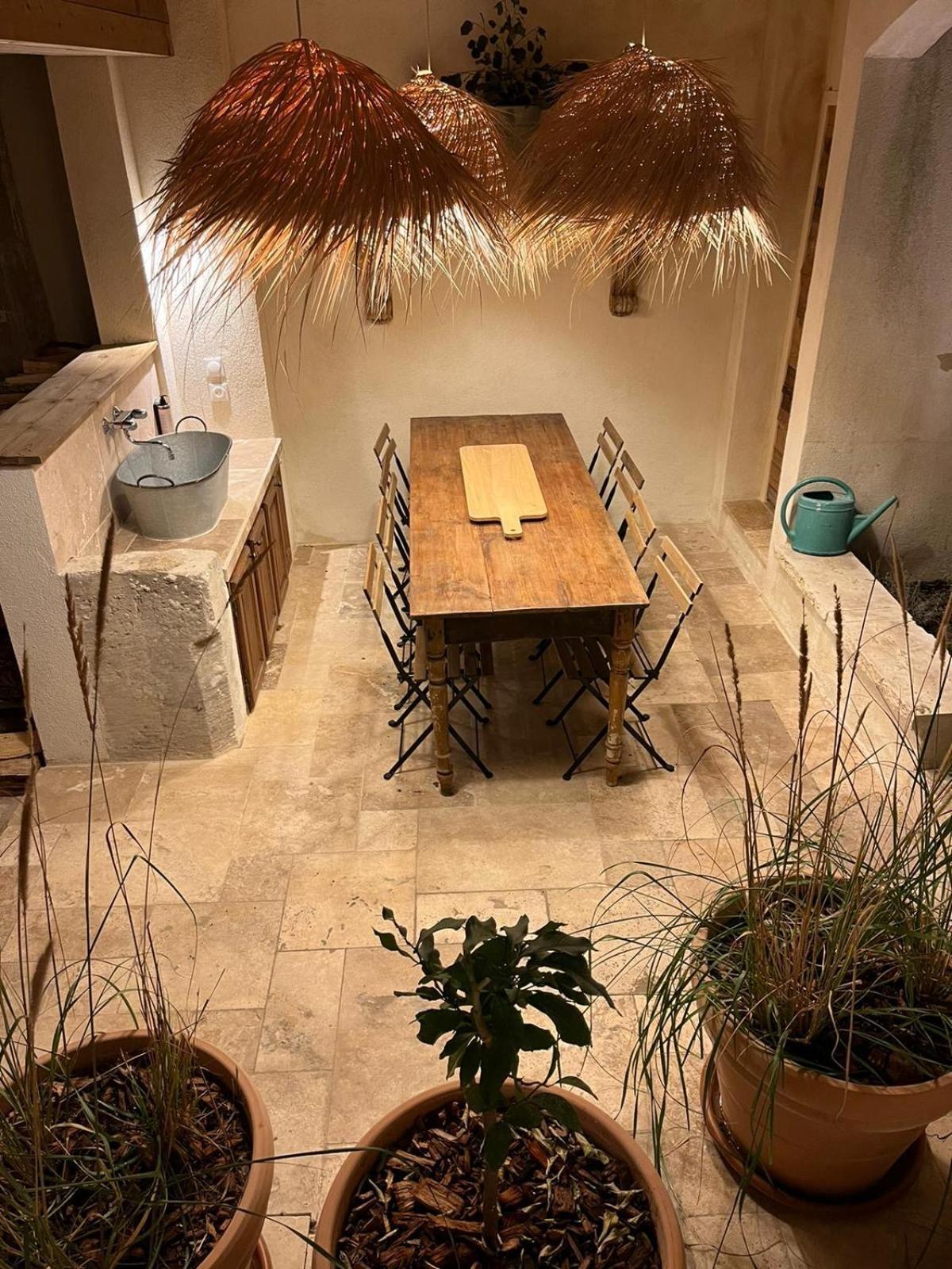 Drome Provencale Maison Familiale Calme Dans Village Valreas Luaran gambar