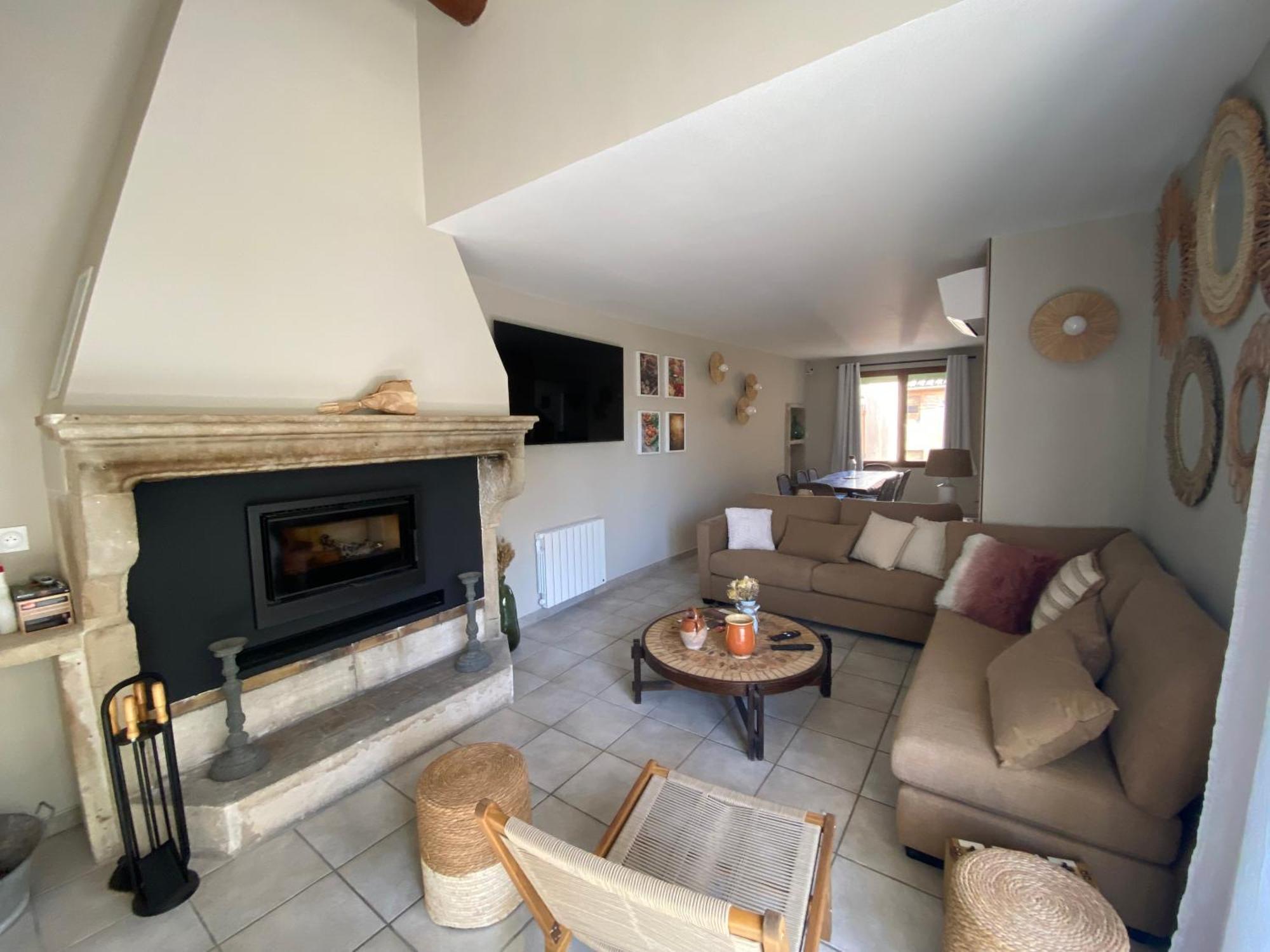 Drome Provencale Maison Familiale Calme Dans Village Valreas Luaran gambar