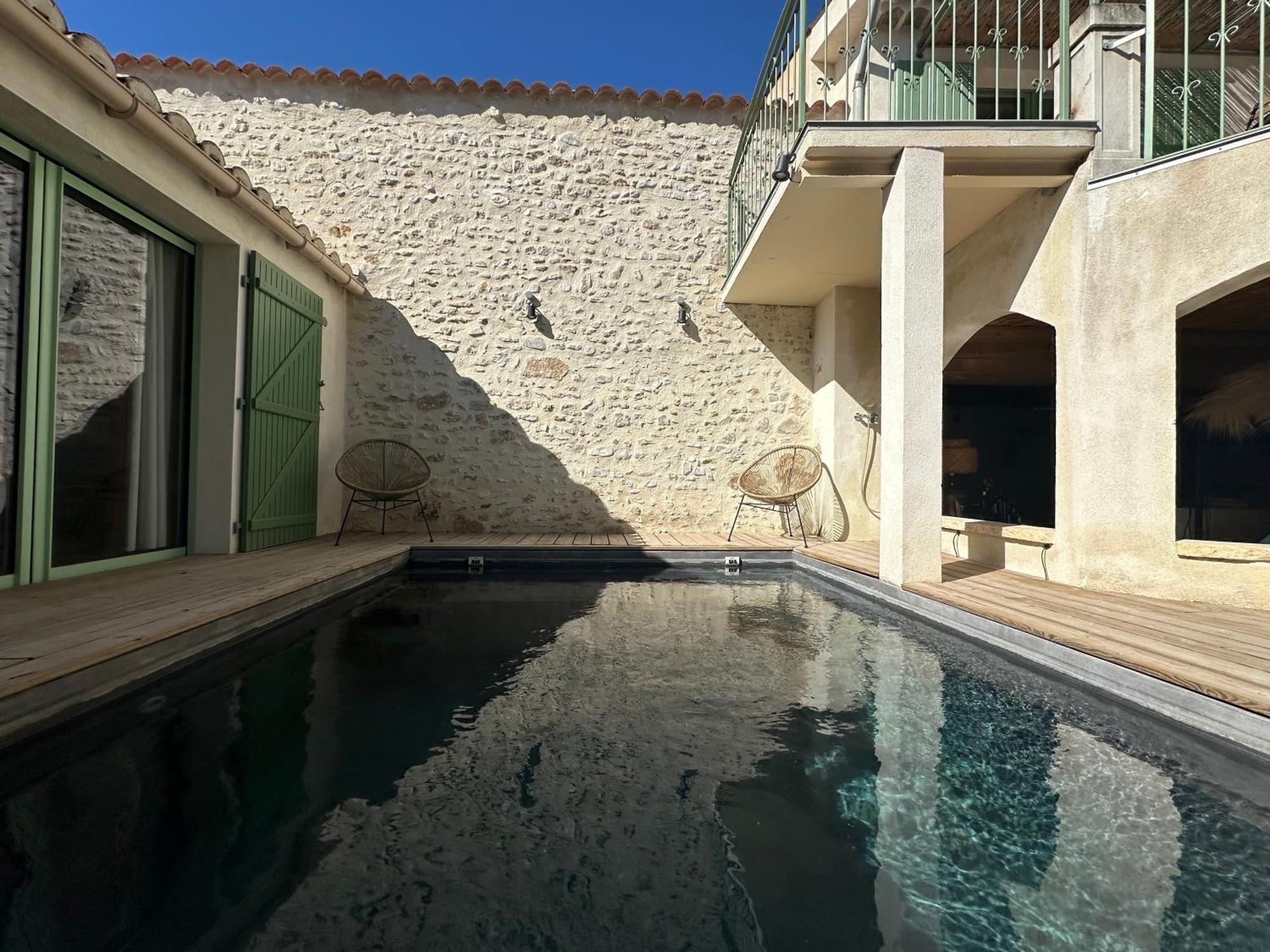 Drome Provencale Maison Familiale Calme Dans Village Valreas Luaran gambar